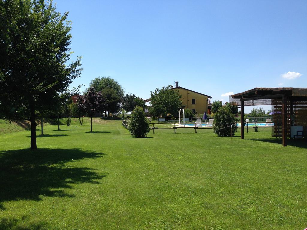 Agriturismo Trebis Volta Mantovana Bagian luar foto