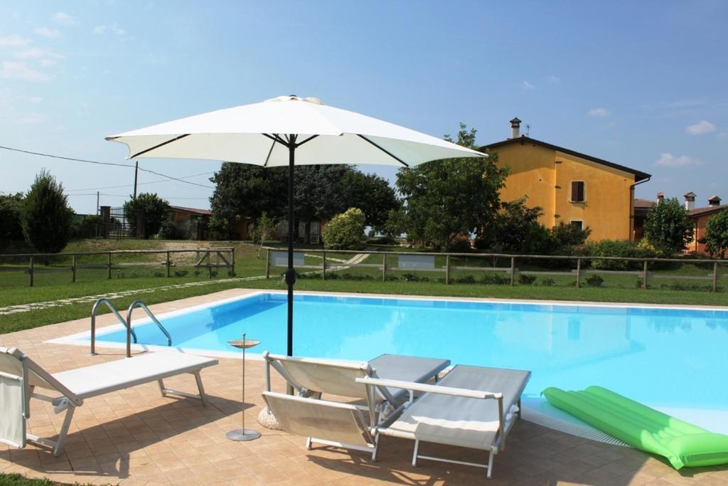 Agriturismo Trebis Volta Mantovana Bagian luar foto