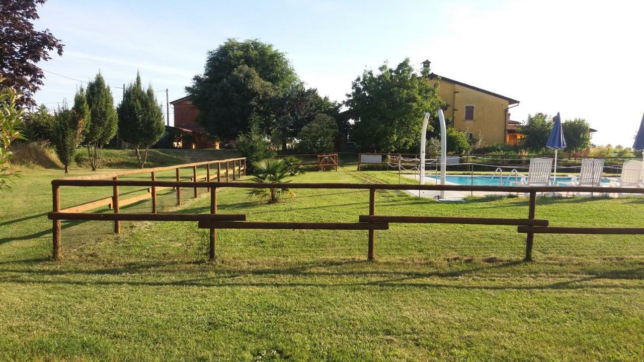 Agriturismo Trebis Volta Mantovana Bagian luar foto