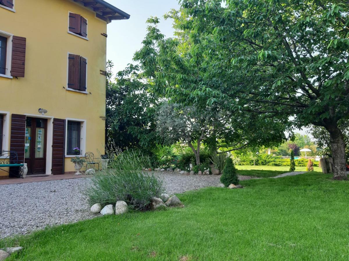 Agriturismo Trebis Volta Mantovana Bagian luar foto