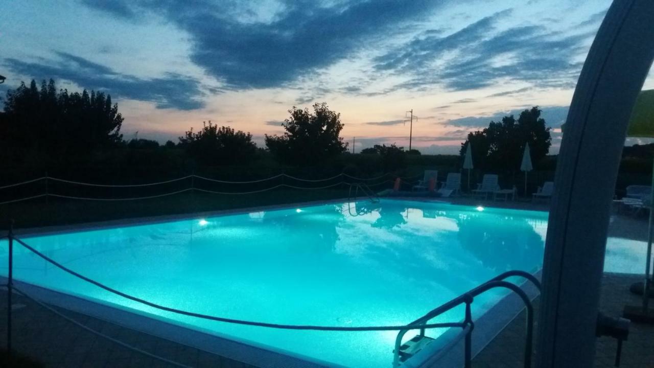 Agriturismo Trebis Volta Mantovana Bagian luar foto