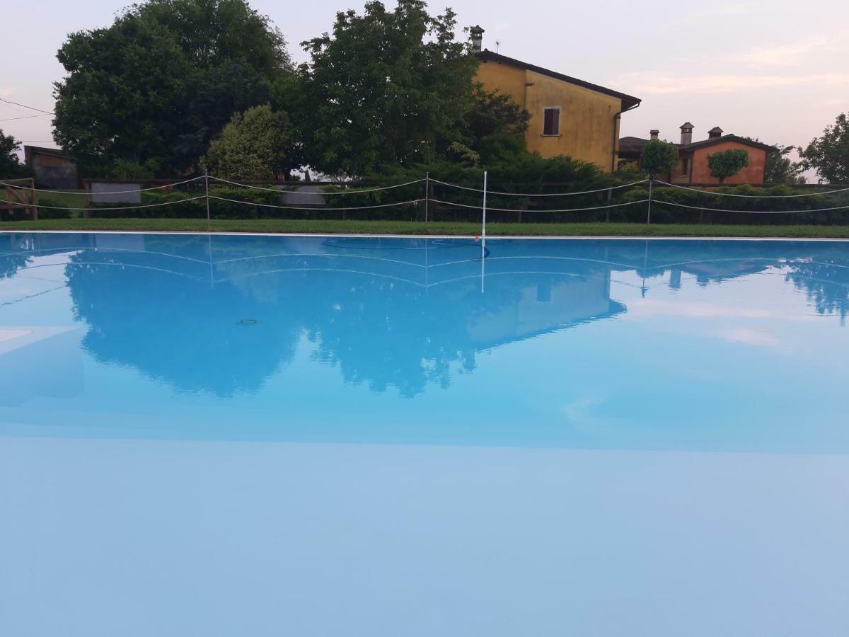 Agriturismo Trebis Volta Mantovana Bagian luar foto